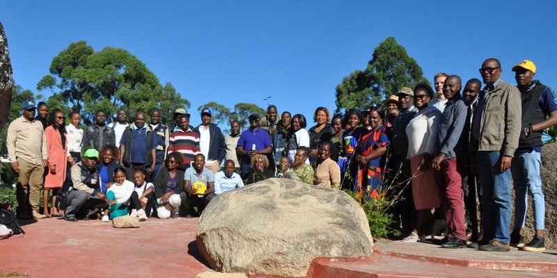 Stakeholders group photo at the end of the Living Lab Workshop